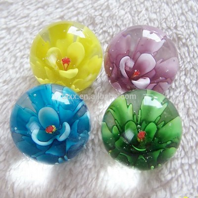 Hot sales OEM wholesale 10mm 16mm 20mm decorative solid glass balls for decoration